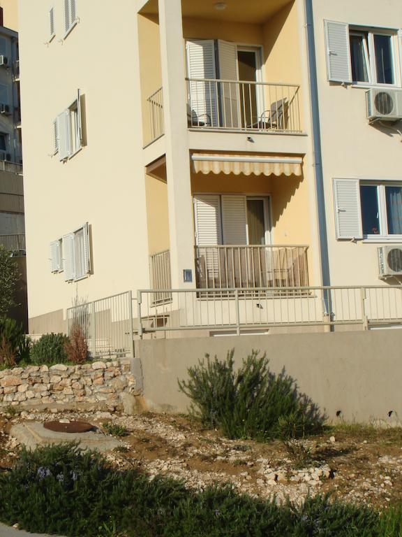 Apartment Z&E Trogir Exterior photo